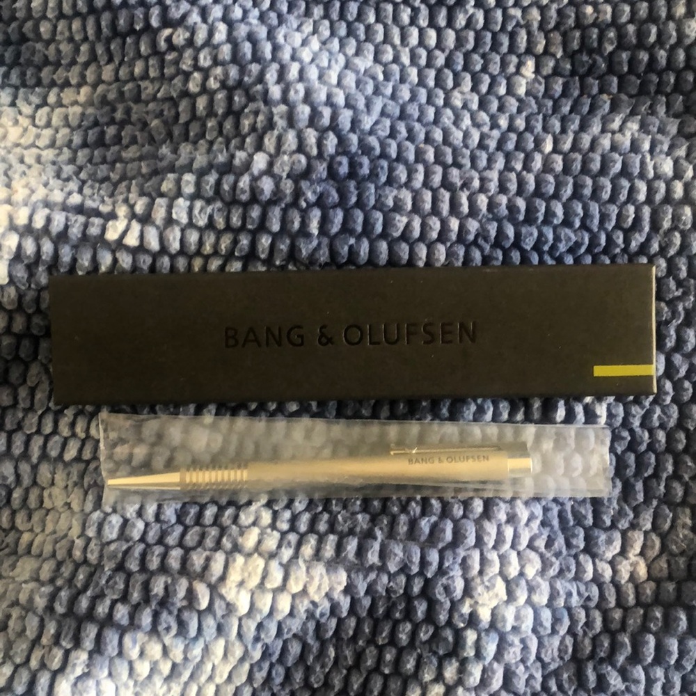BANG & OLUFSEN✍️Luxury Silver Writing Pen Comes In Org. Paper Box&Plastic Cover